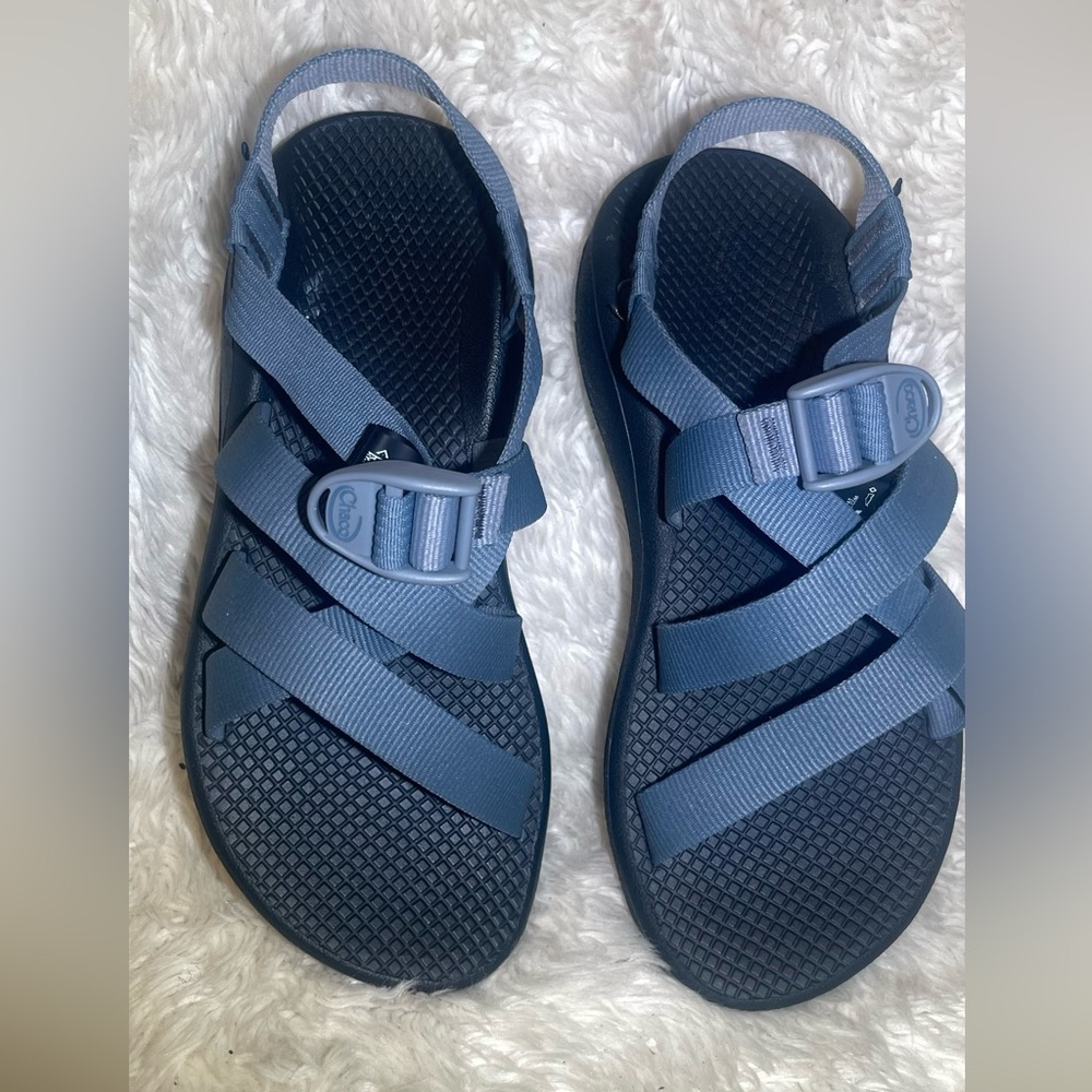 Chaco Classic Adjustable Strappy Sandals in Slate Blue size 7